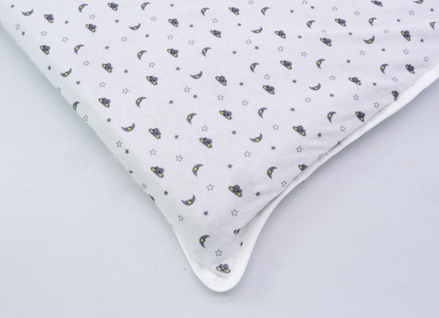 MOON & CLOUDS COTTON SHEET - FOR IDEAL BASSINET