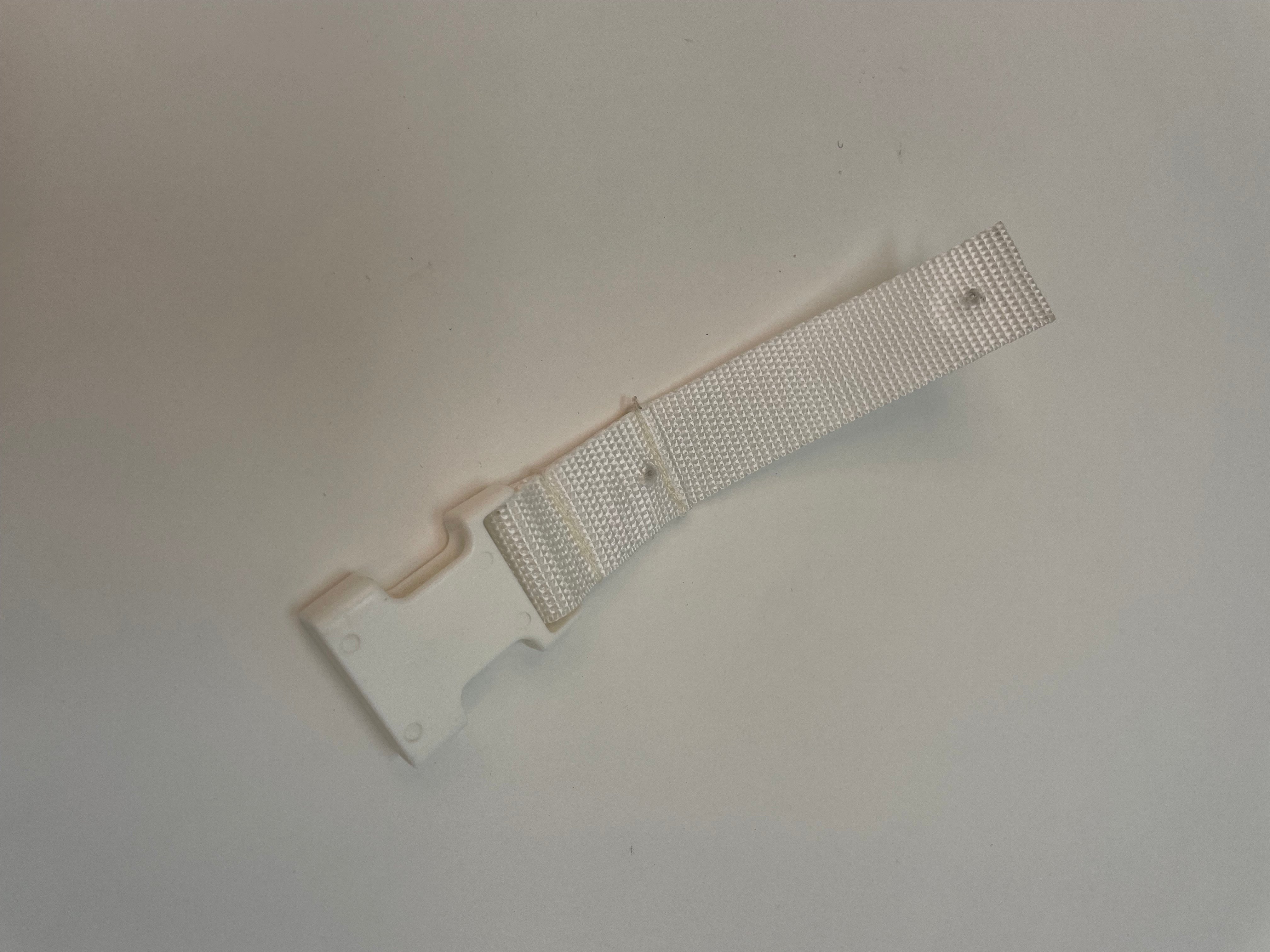 CONNECTOR STRAP WITH BUCKLE  - CLEAR-VUE CO-SLEEPER® BASSINET